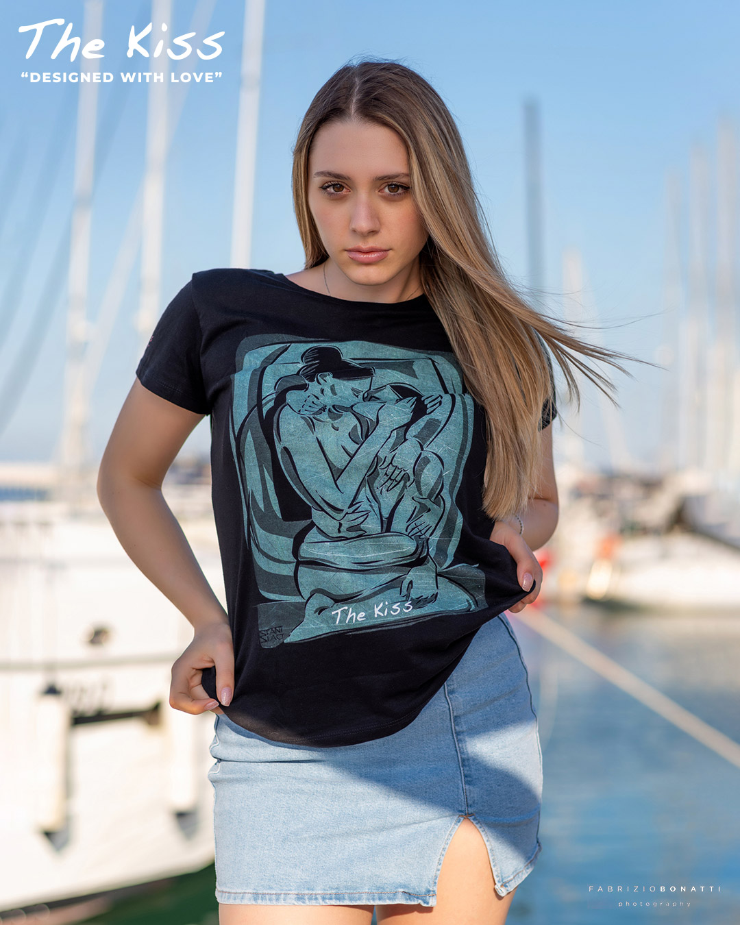 The Kiss Black t-shirt worn by Noemi, lifestyle shot